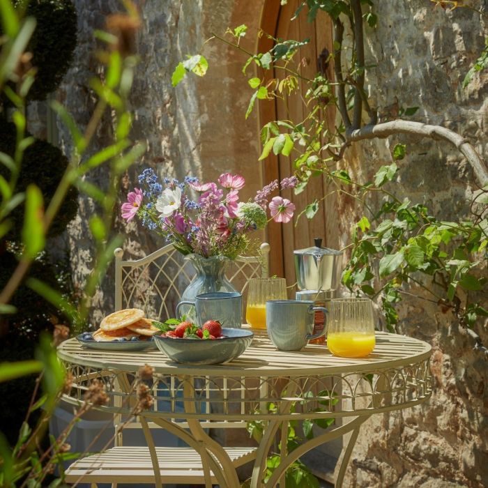 French chateau style for the garden