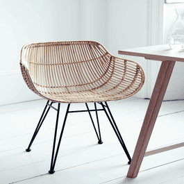 Flat rattan outlet chair