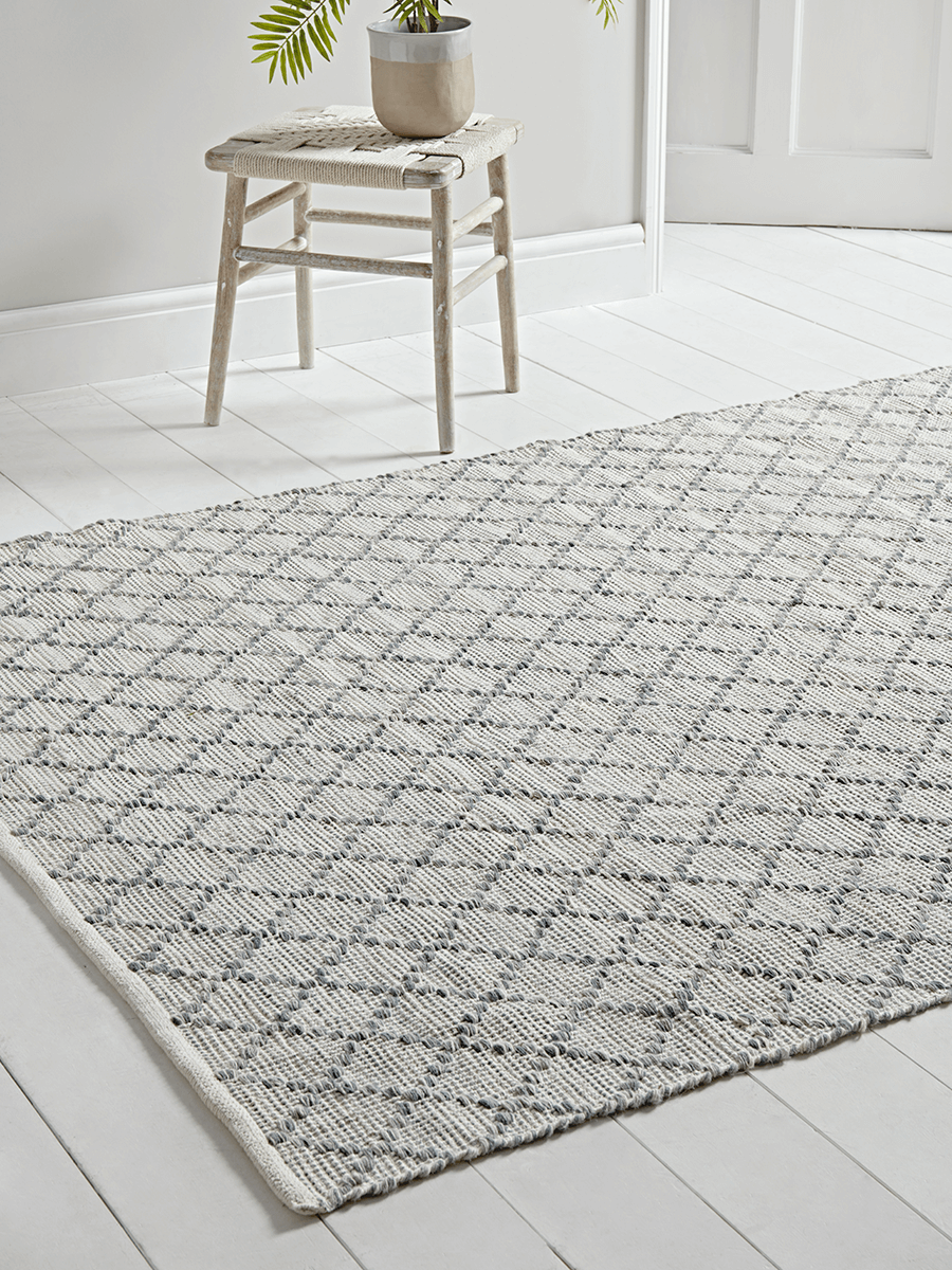 

Lucia Rug