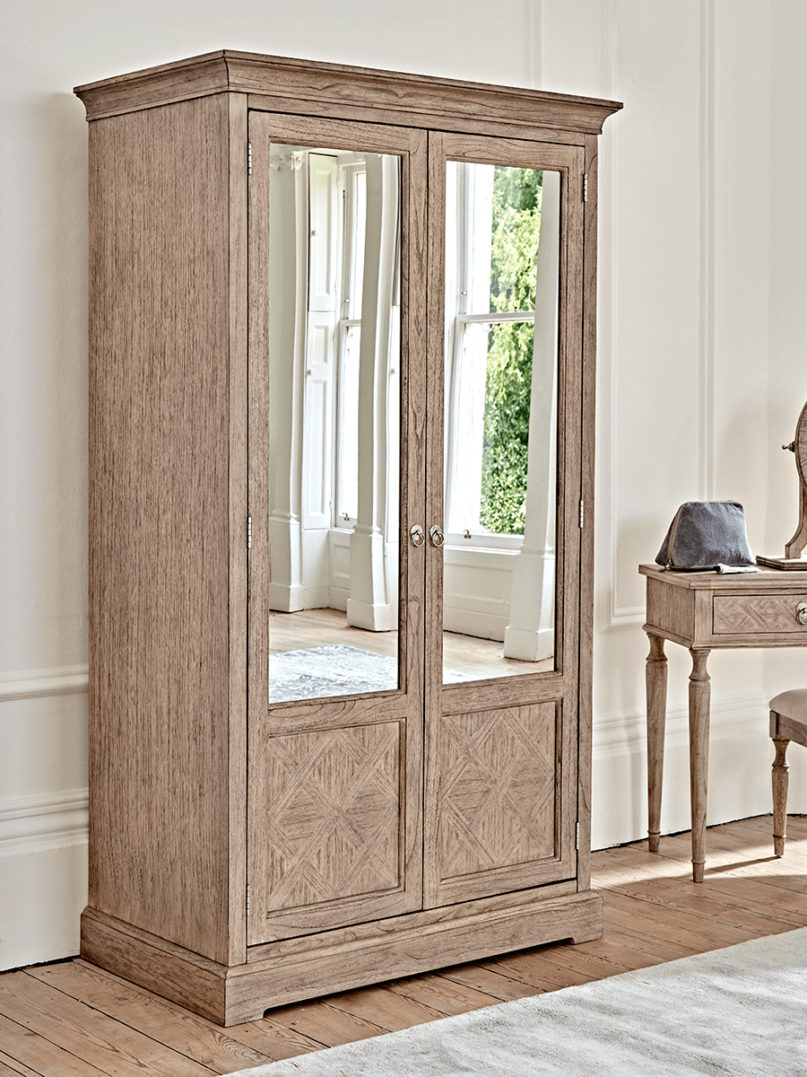 Photo of Geometric parquet wardrobe