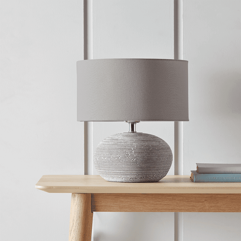 Concrete base table shop lamp