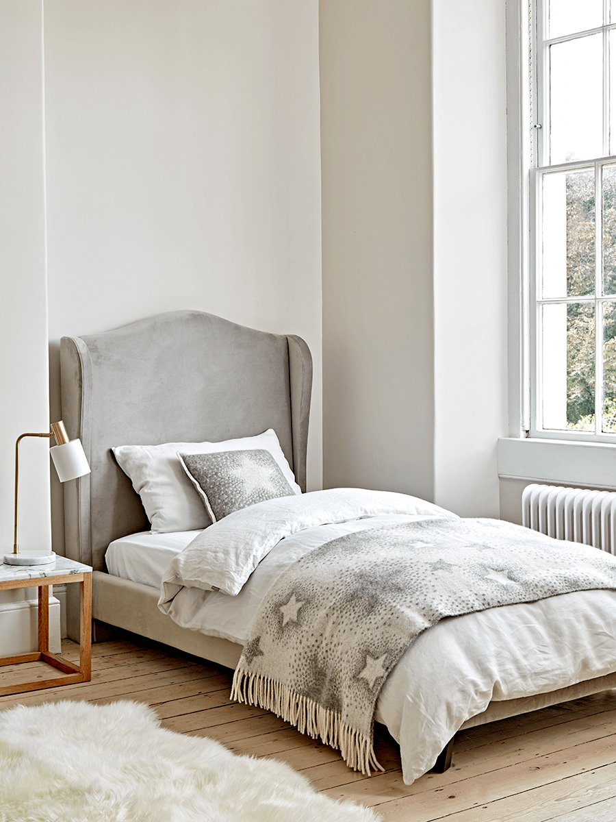 

Velvet Wing Bed