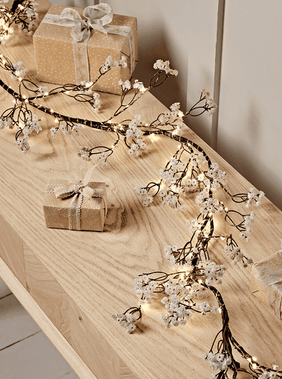Gypsophila Lit Garland