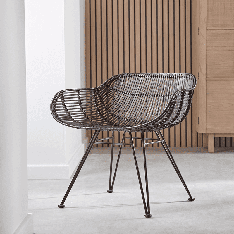 Flat shop rattan chair