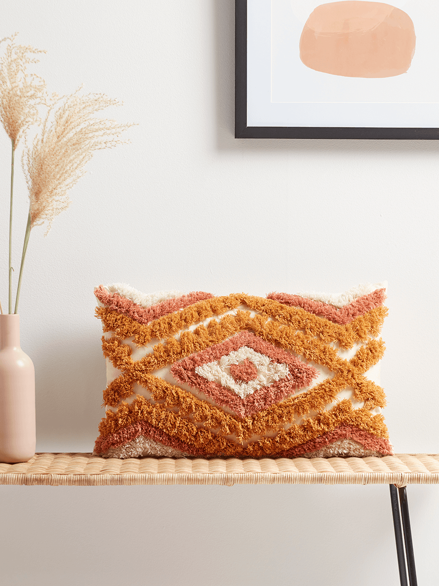 

Textured Diamond Cushion