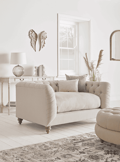 Dora Buttoned Loveseat