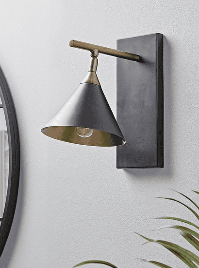 Ivar Wall Light