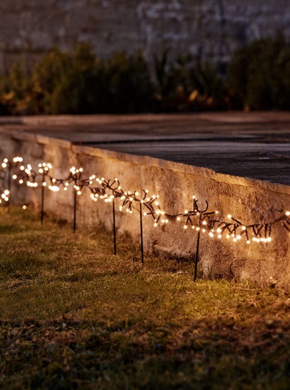 Extendable Twinkling Path Lights