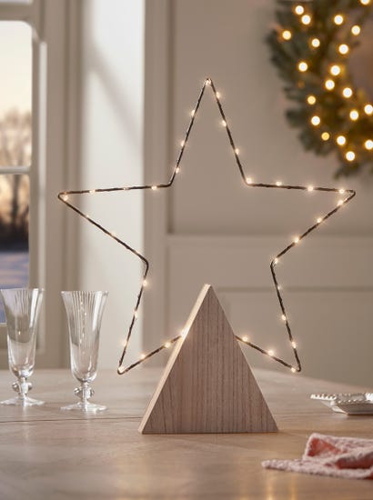Standing Light Up Star Silhouette