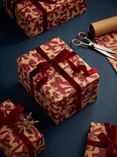 Festive Bows Recycled Wrapping Paper - 10m
