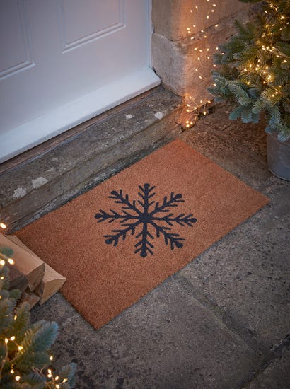 Snowflake Doormat