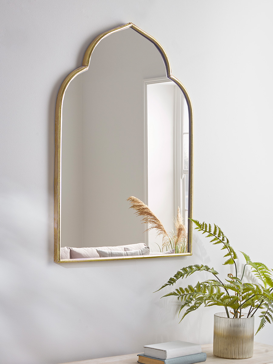 Photo of Aicha mirror