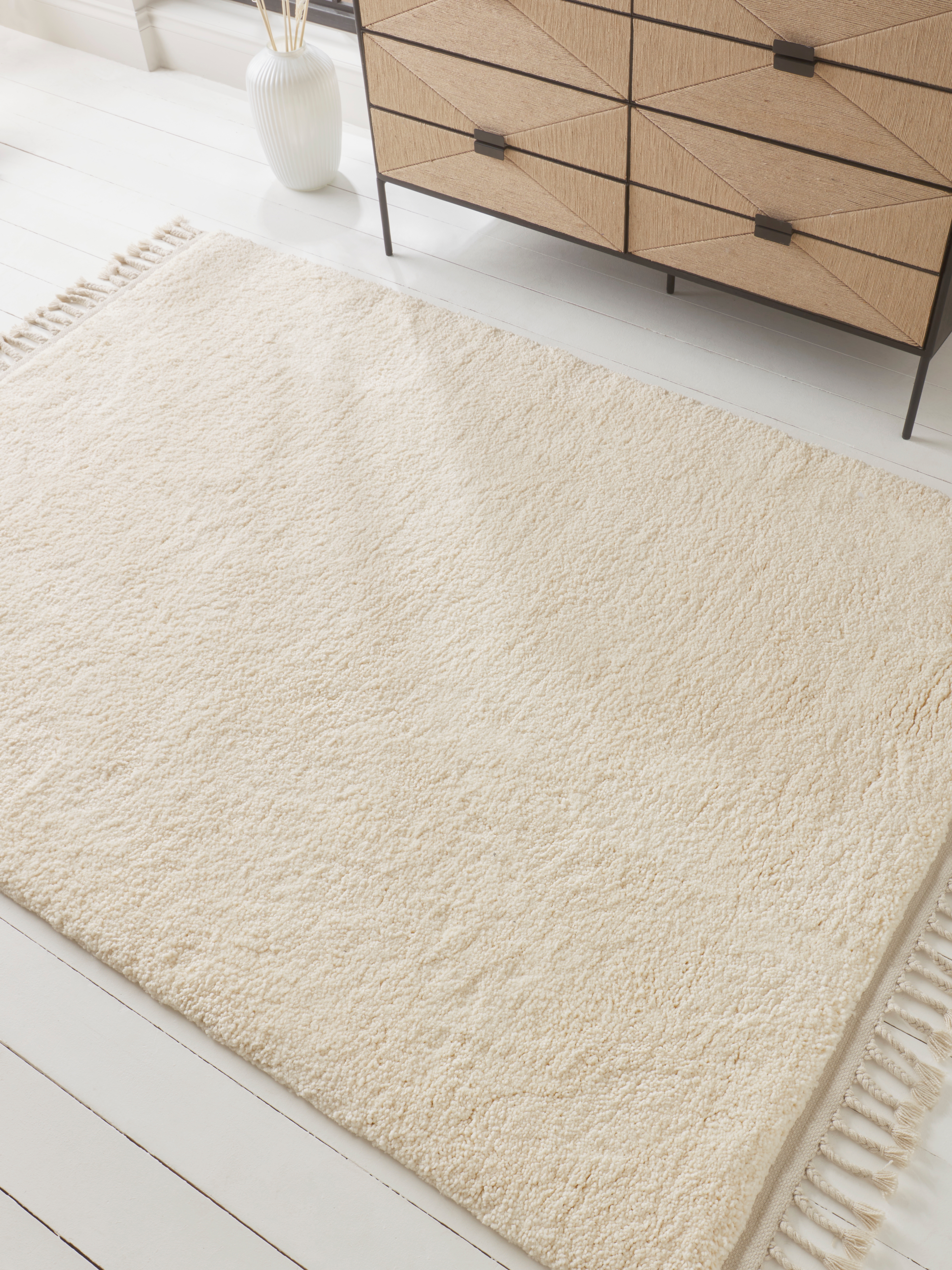 Product photograph of Sidi Rug - Large from Cox and Cox