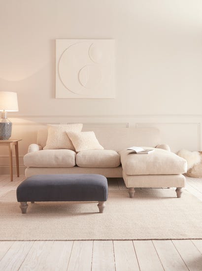 Reine Chaise Sofa