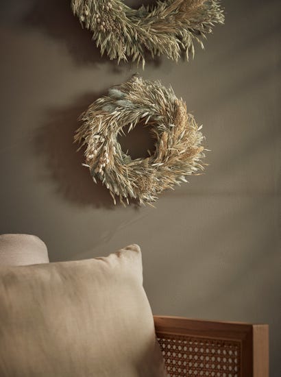Mixed Dried Grass Wreath - Small