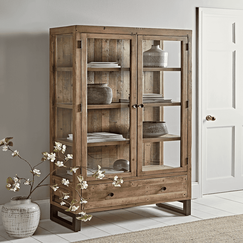 Media 2025 display cabinet