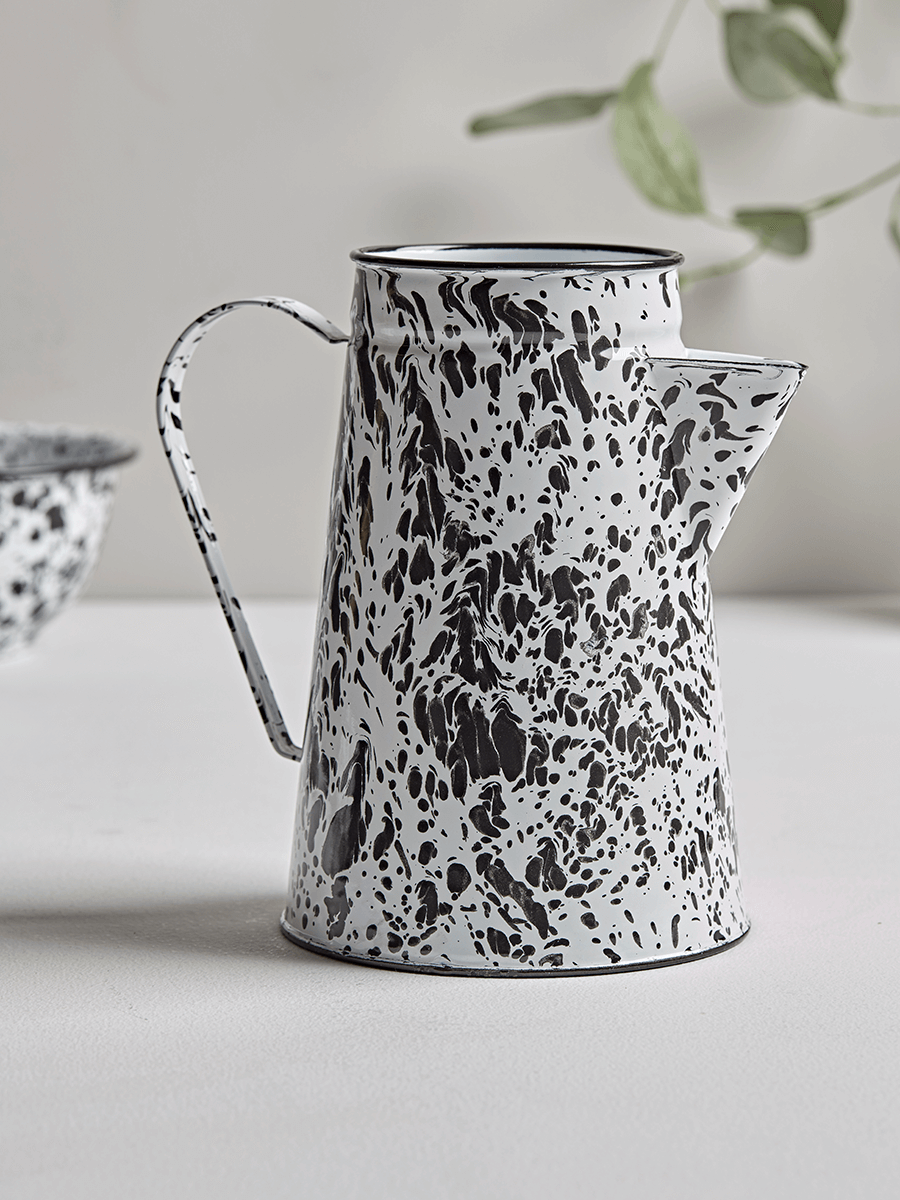 

Monochrome Spattered Jug