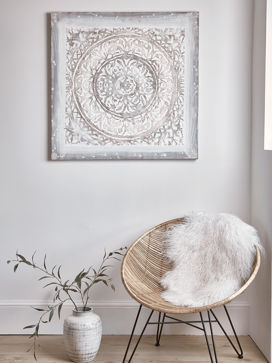 

Whitewashed Spyra Panel