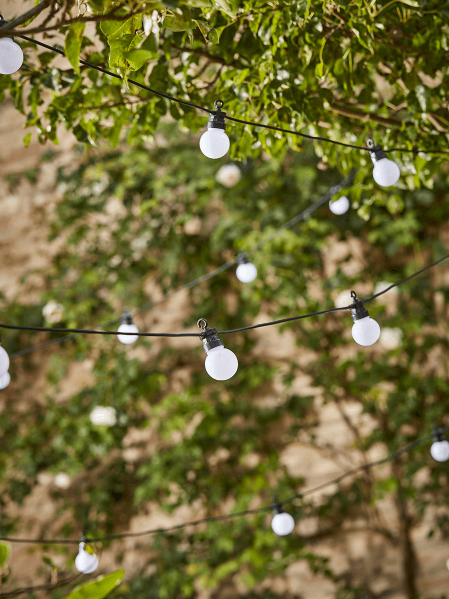 Photo of Fabulous extendable globe festoon lights