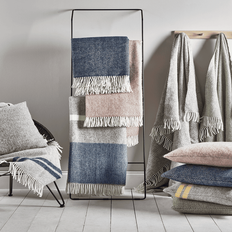 Soft Wool Throw Blush