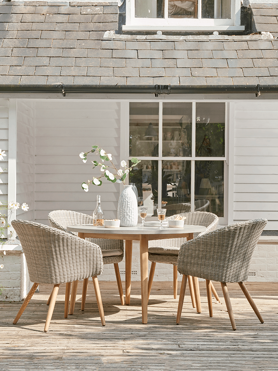 

Indoor Outdoor Concrete Topped Dining Table - Round