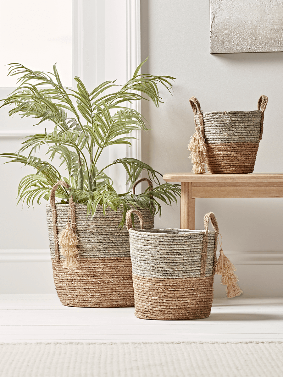 

Three Tasselled Dipped Planters