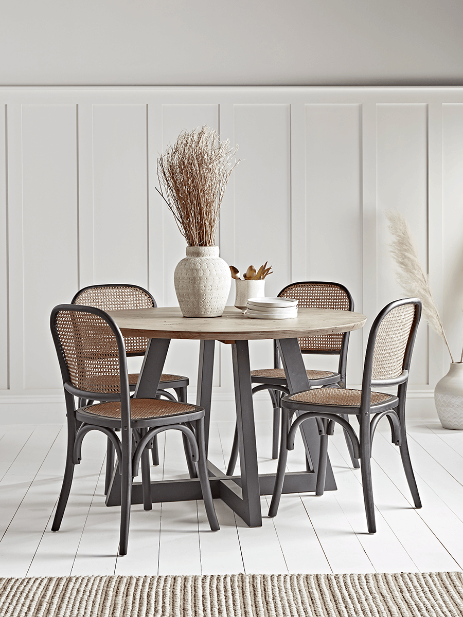 

Salcombe Dining Table - Round