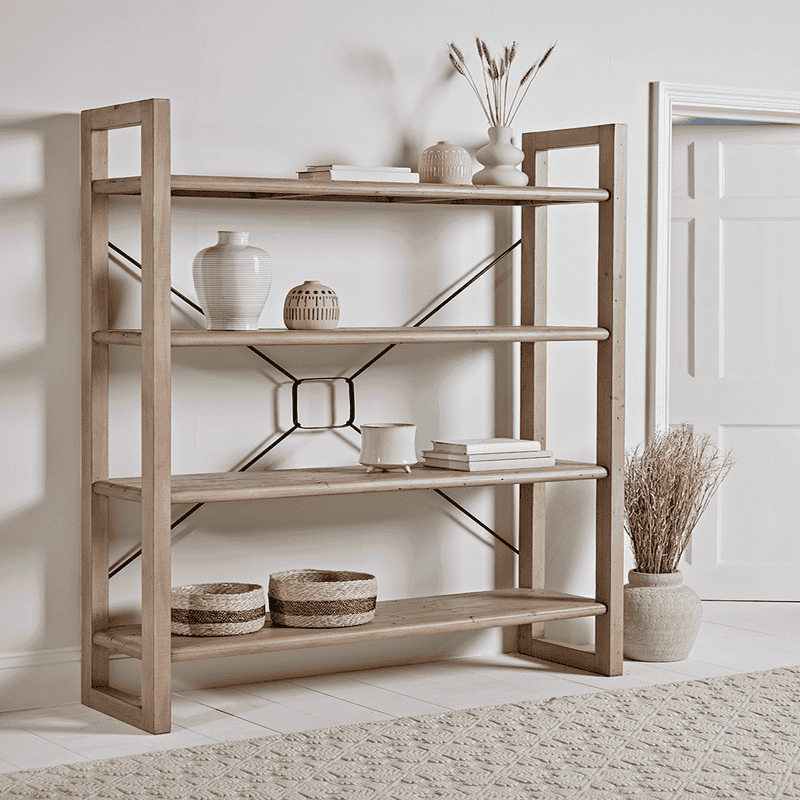 Open shelf shop