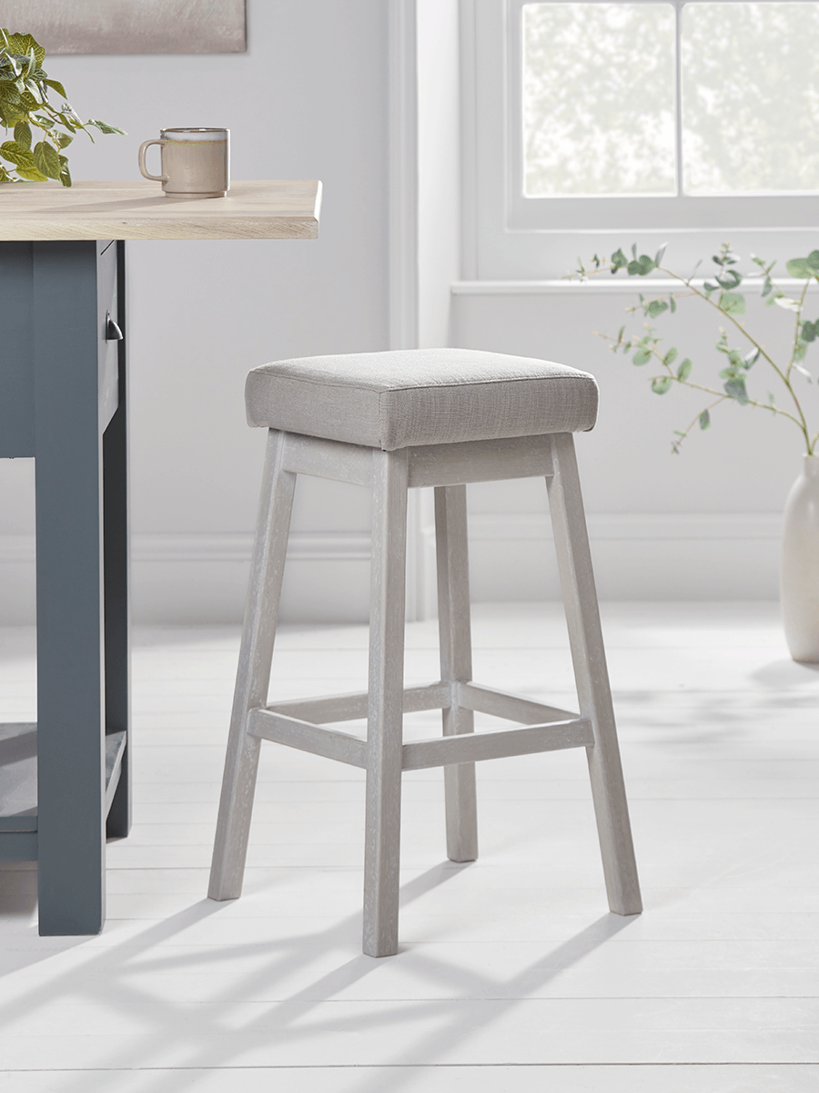 

Lotte Farmhouse Counter Stool