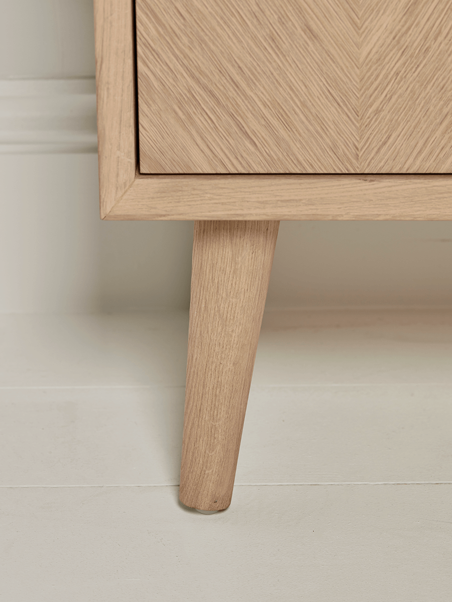 Chevron Oak Display Unit