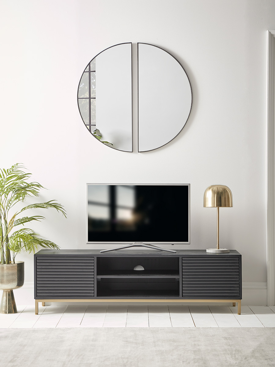 Product photograph of Ridge Media Unit from Cox and Cox