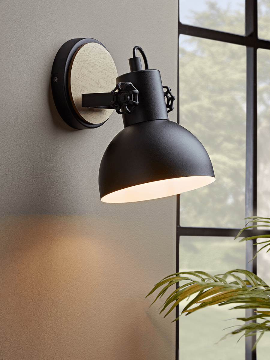 Product photograph of Rockville Wall Light from Cox and Cox.