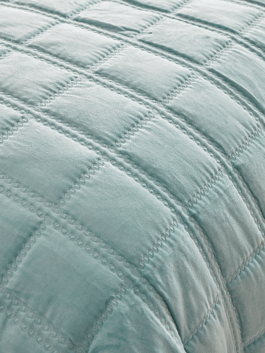 Lightweight Velvet & Cotton Bedspread - Soft Blue