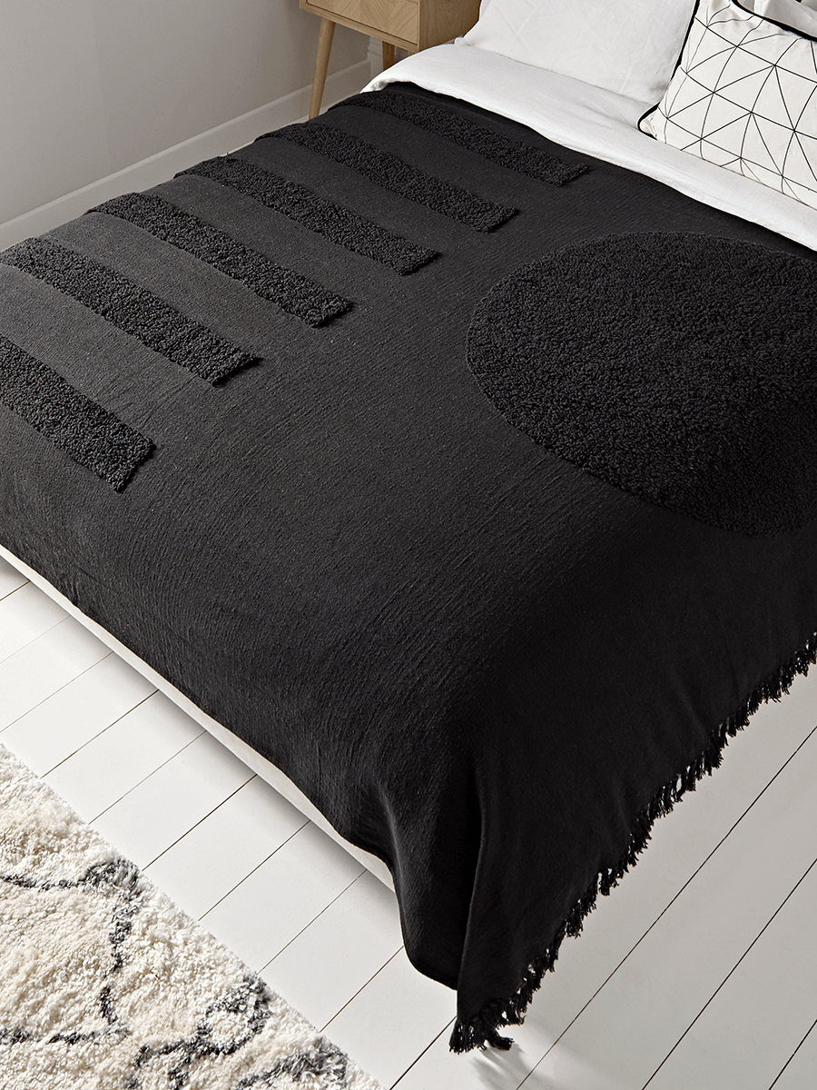 

Textured Sun Kingsize Bedspread - Black