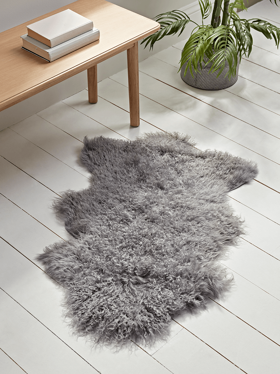 

Tibetan Sheepskin Rug - Slate