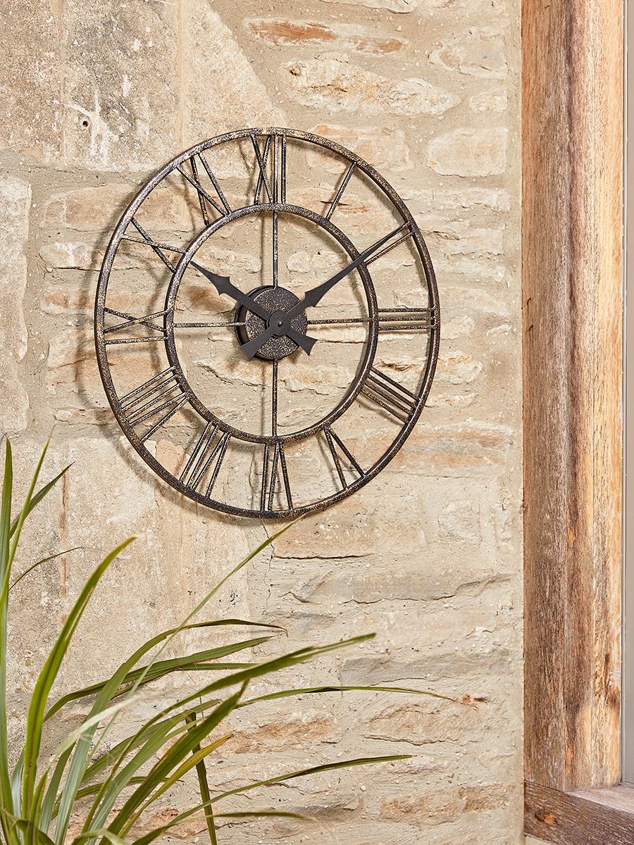 Distressed Indoor Outdoor Clock - Large