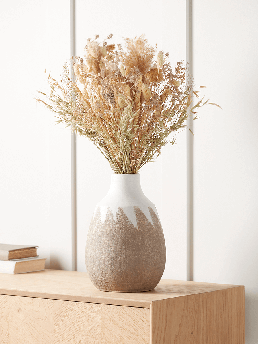 

NEW Textured Vase - White