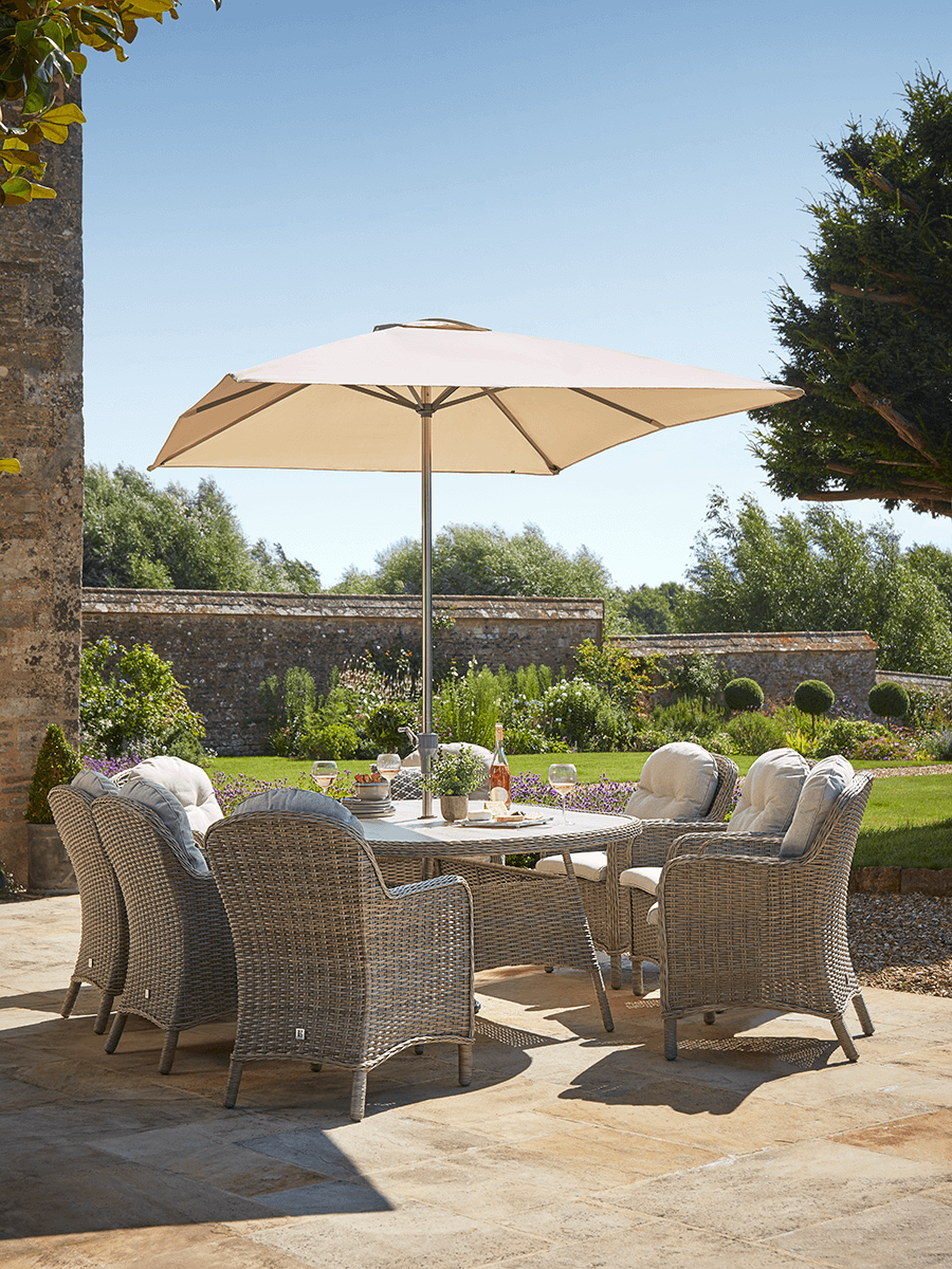 

NEW Hatfield Dining Set