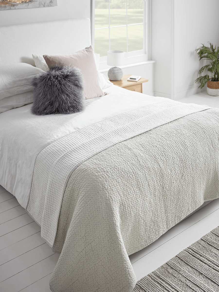 

Hand Stitched Cotton Quilt