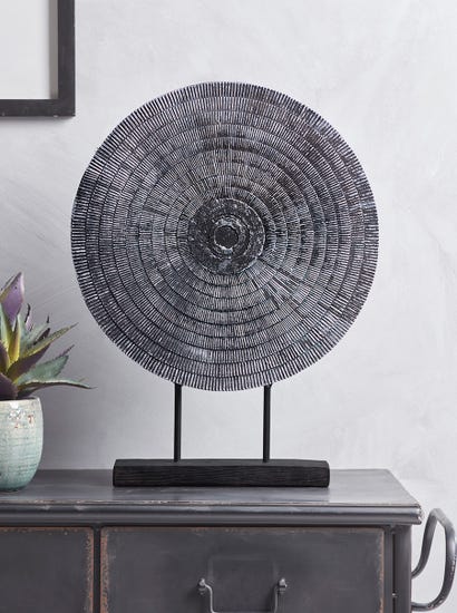 Layered Standing Disc