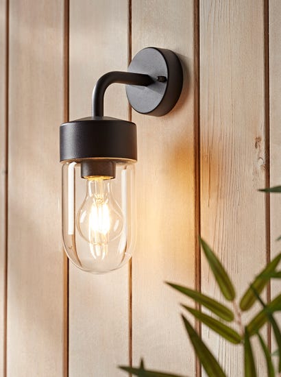 Alfresco Wall Light