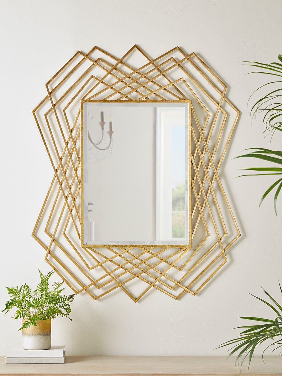 Photo of Isha mirror