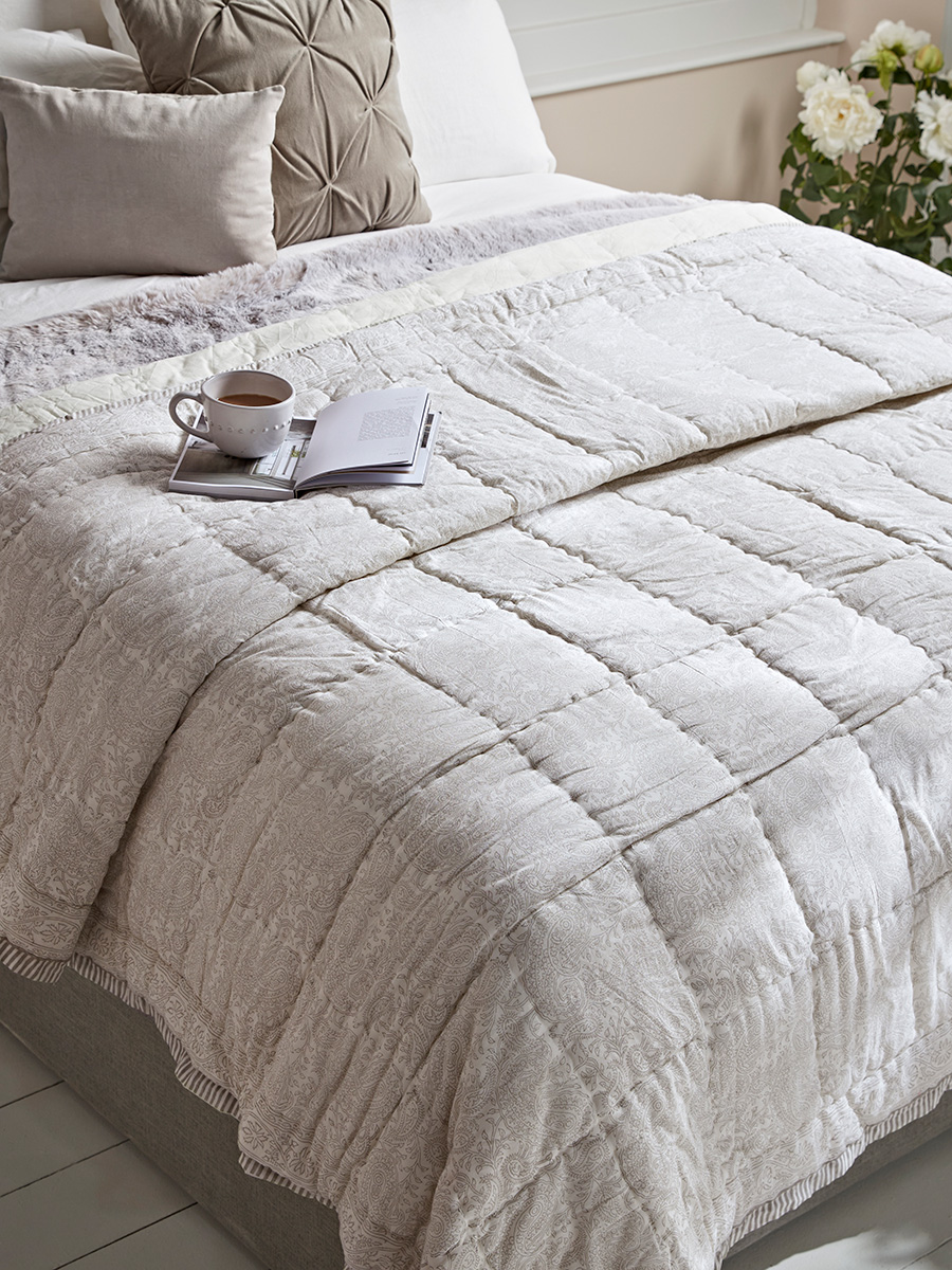 Quilts bedspreads king size double quilts Cox Cox