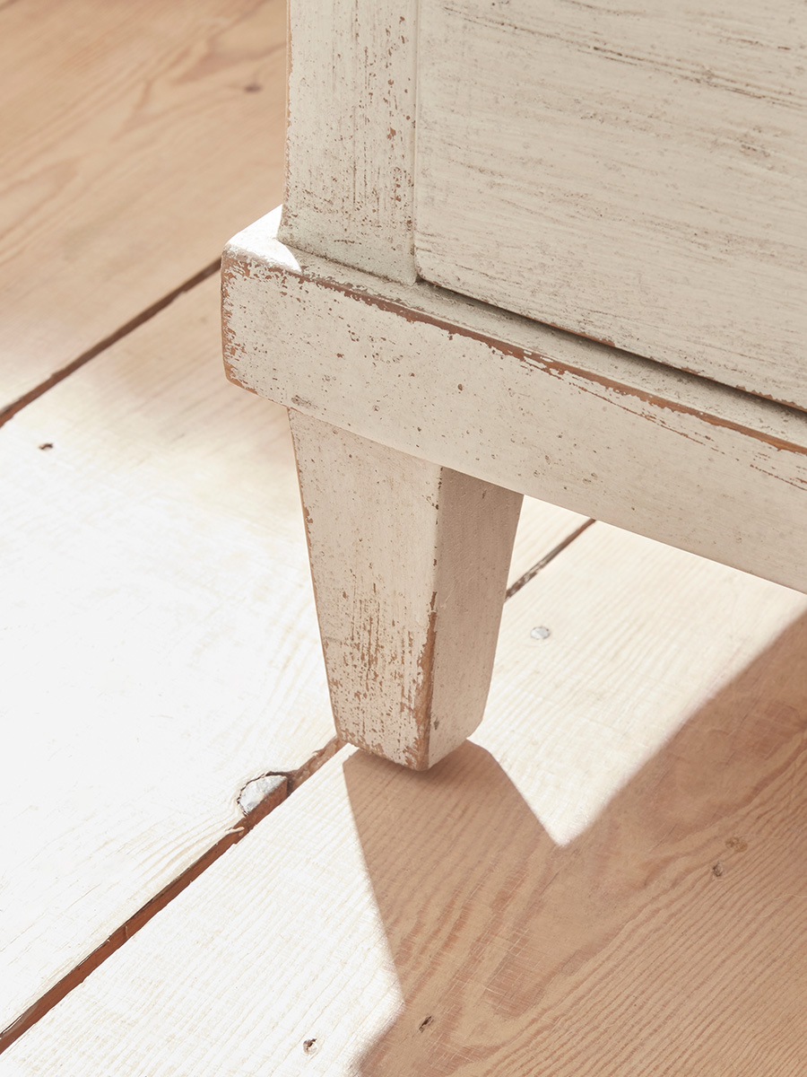 Product photograph of Minka Chest Of Drawers from Cox and Cox.