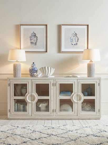 Rayen Sideboard