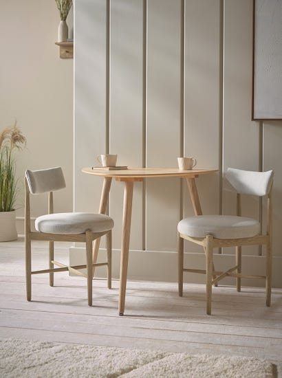 Reina Dining Table