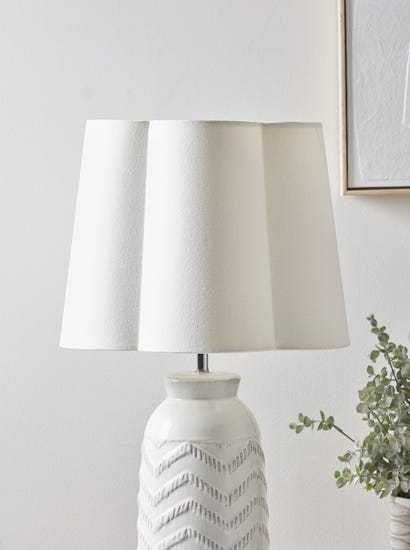 Tapered Scalloped Edge Shade - Large