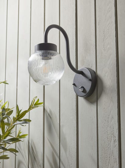 Round Fluted Glass Wall Light