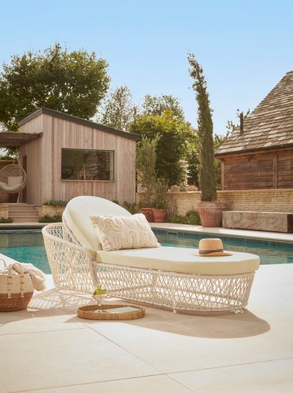 Milos Lounger