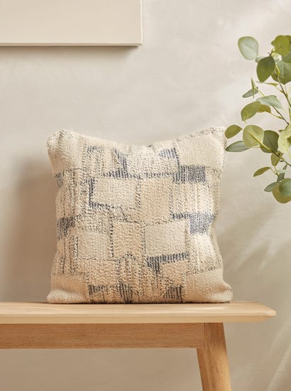 Alden Cushion